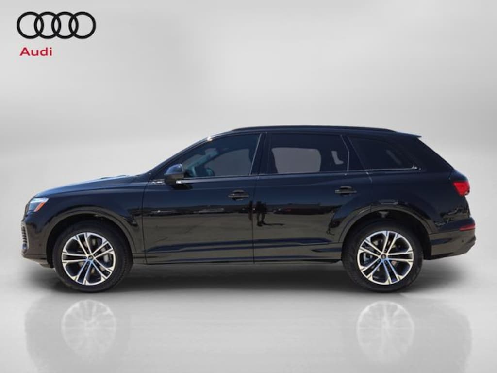 New 2026 Audi Q7 45 Premium SUV