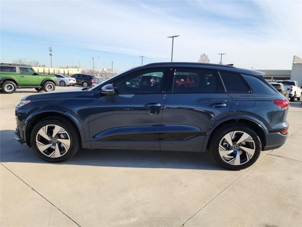 New 2025 Audi Q6 e-tron Premium SUV
