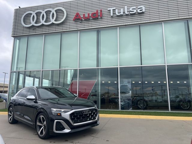 2024 Audi SQ8 Premium Plus's photo