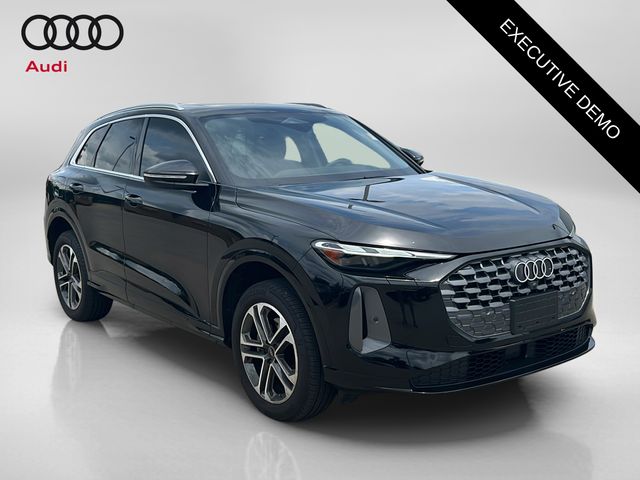 2025 Audi Q5 40 Premium's photo