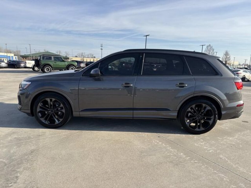 New 2026 Audi Q7 55 Premium SUV