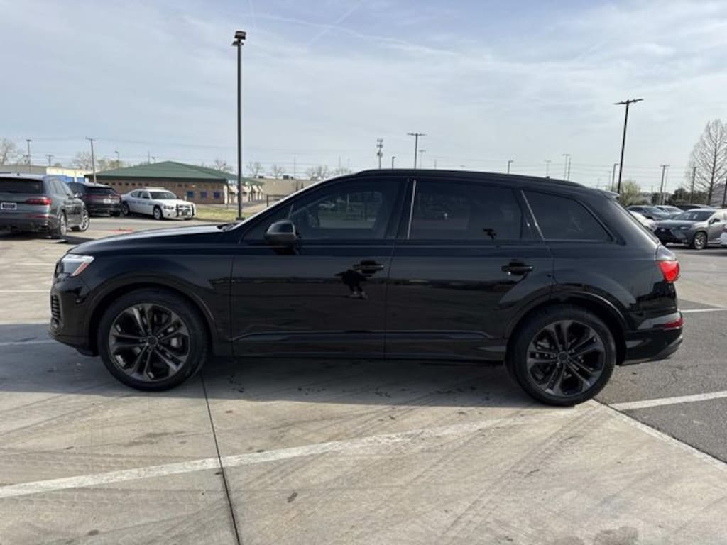 New 2026 Audi Q7 55 Premium SUV