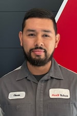 Staff member Omar Rodriguez from ID_7440a2