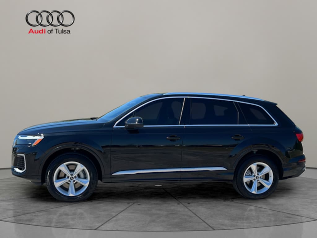 New 2026 Audi Q7 45 Premium SUV