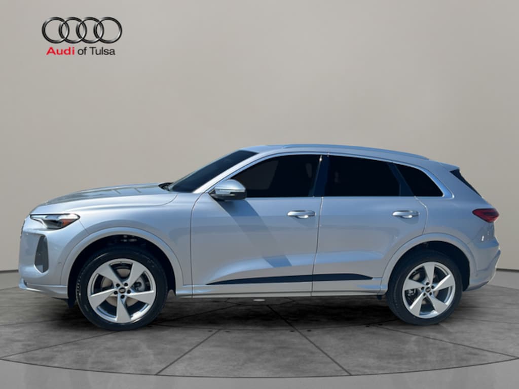 New 2026 Audi Q5 2.0T Premium SUV