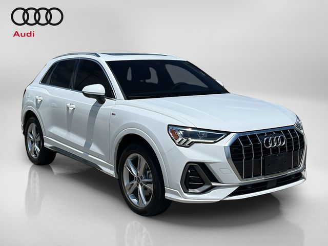 2023 Audi Q3 45 TFSI S Line Premium Plus quattro's photo