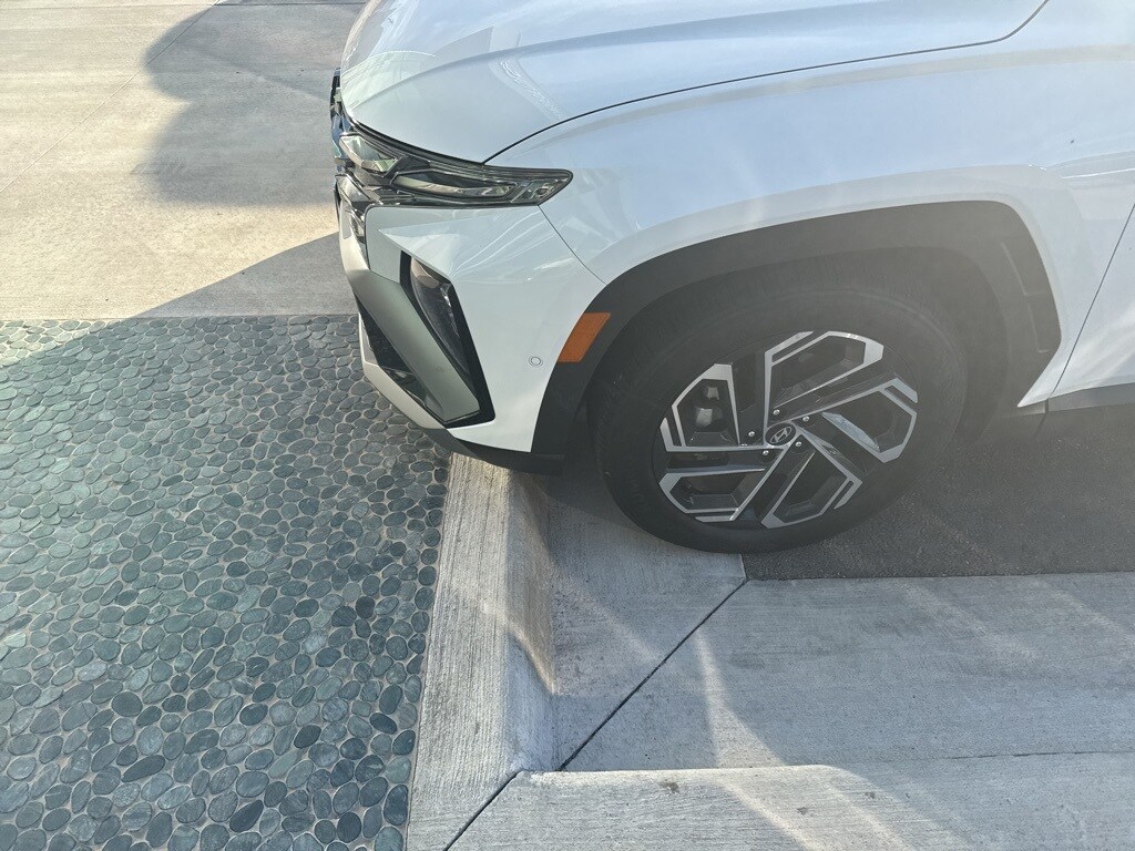 Used 2025 Hyundai Tucson Limited SUV