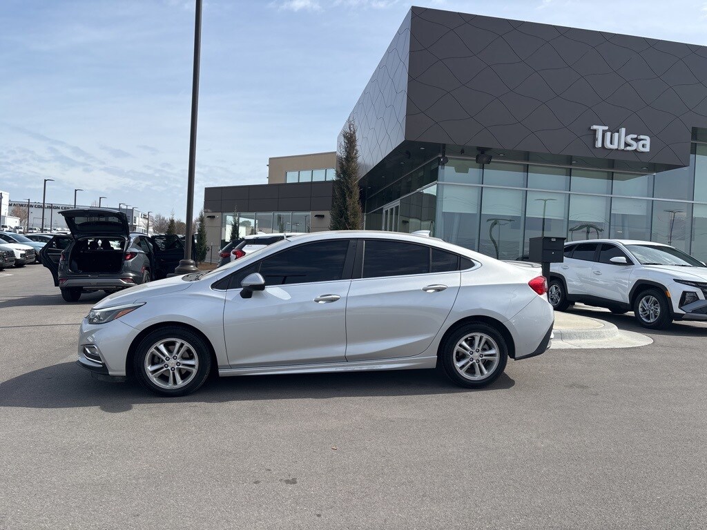Used 2018 Chevrolet Cruze LT Sedan