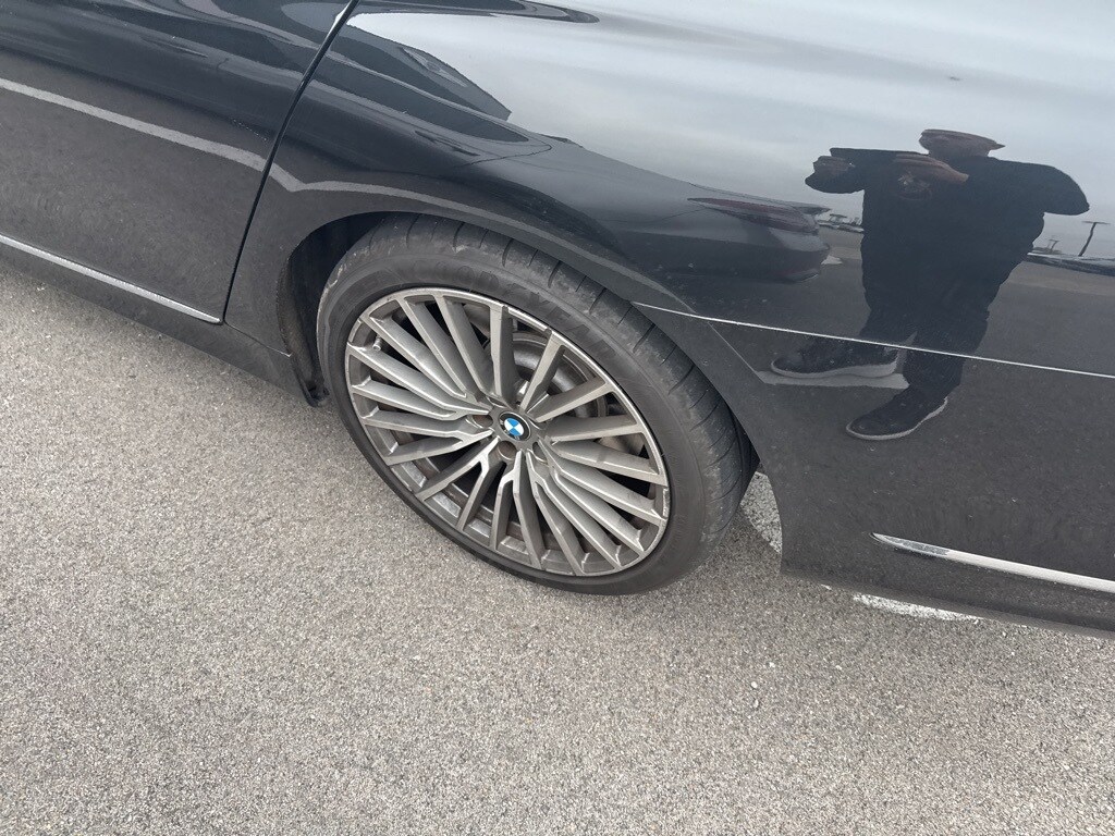 Used 2021 BMW 750i 750i xDrive Sedan