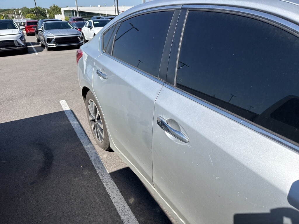 2018 Nissan Altima 2.5 SV photo 3