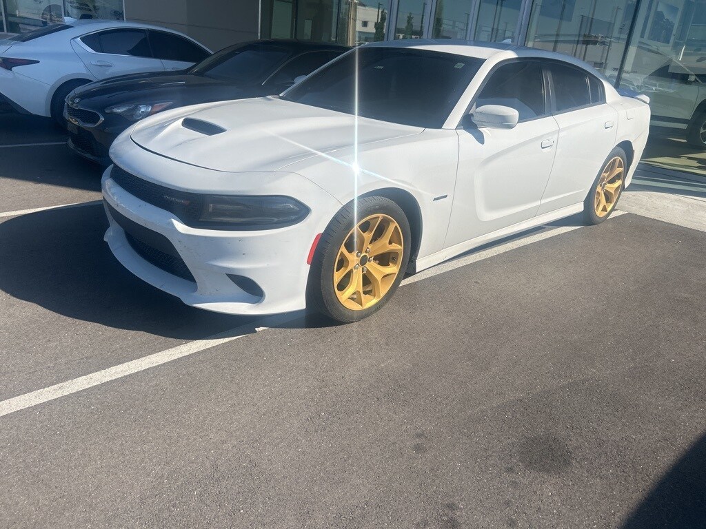2019 Dodge Charger R/T photo 3
