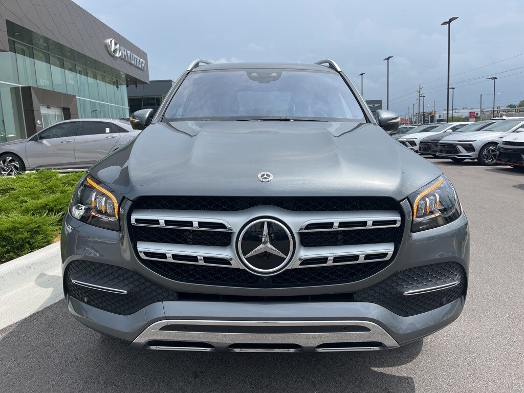 2023 Mercedes Benz GLS 450 4MATIC photo 2