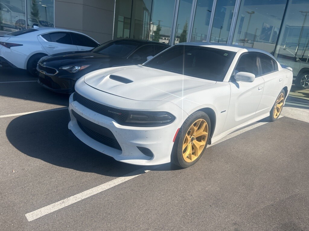 2019 Dodge Charger R/T photo 2