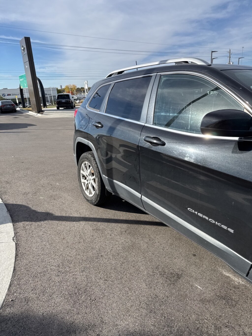 Used 2016 Jeep Cherokee Latitude SUV