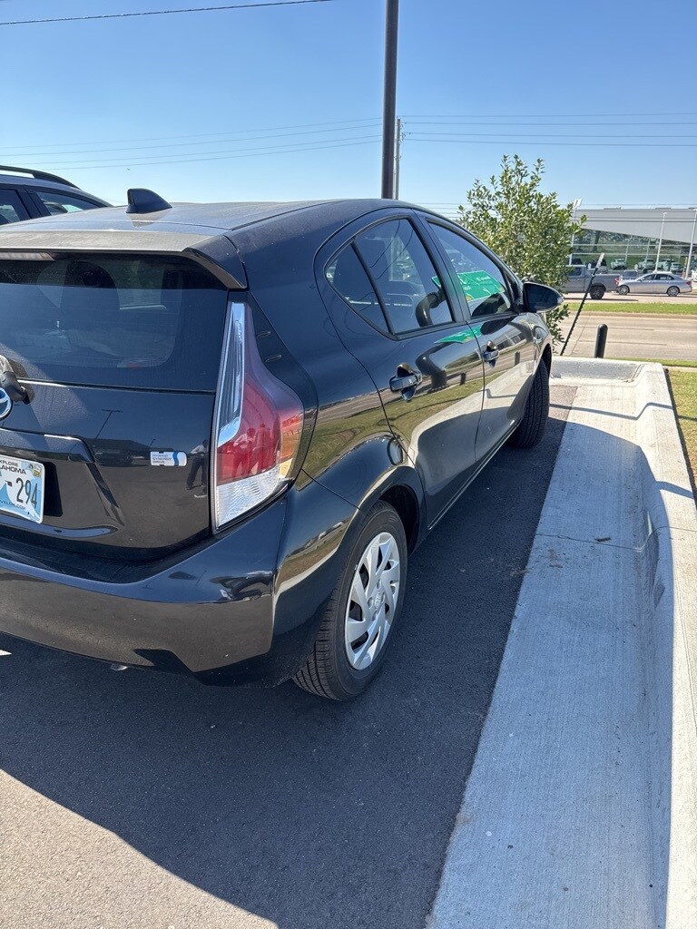 2015 Toyota Prius C Four photo 4