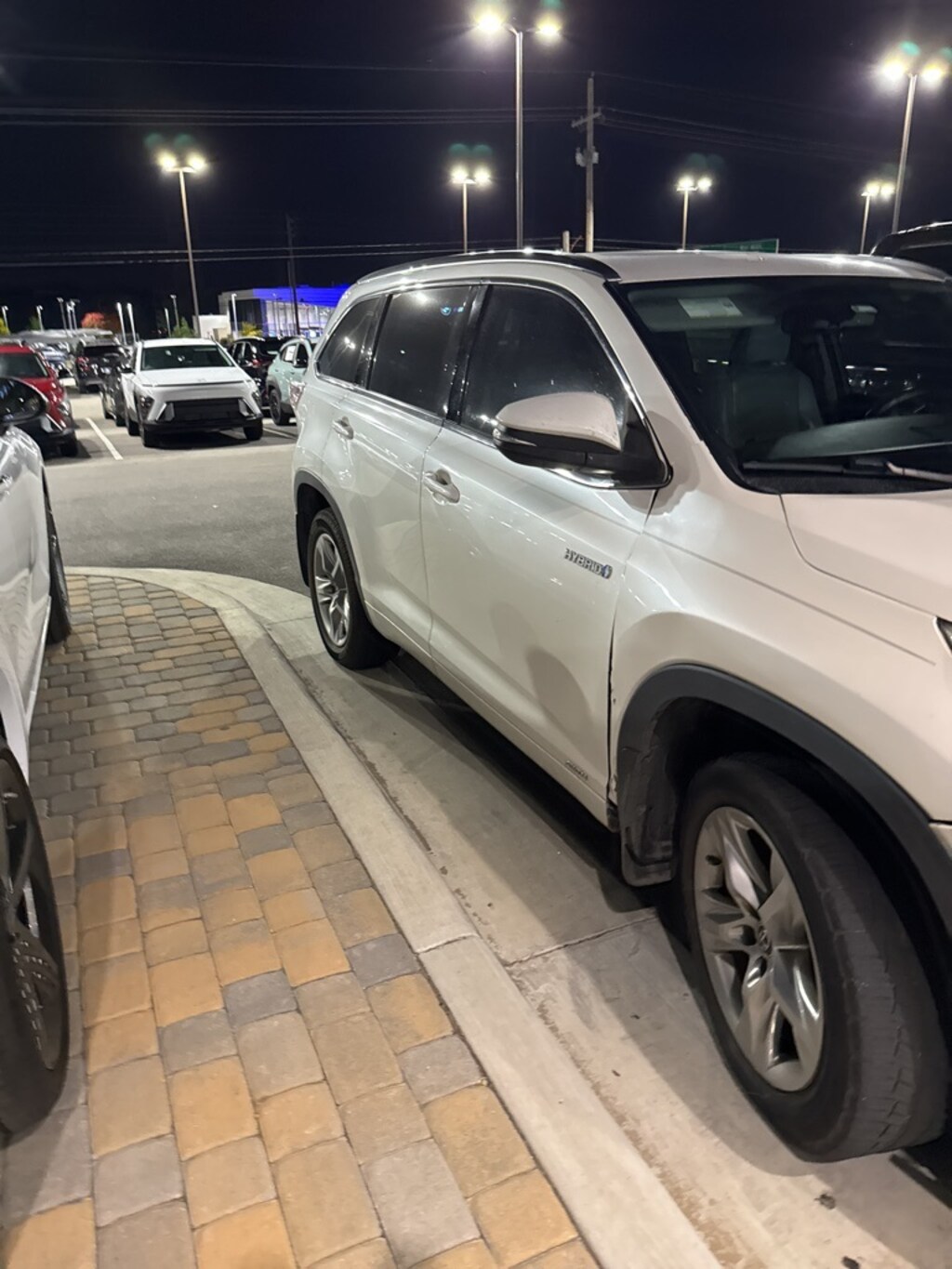 Used 2016 Toyota Highlander Hybrid SUV