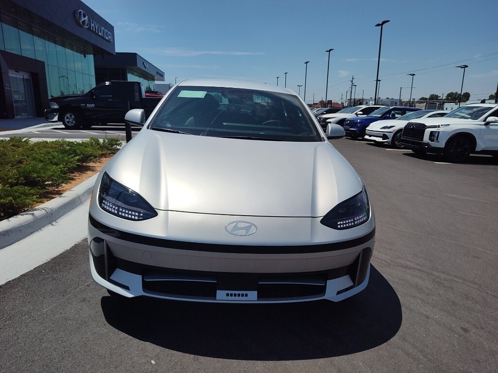 2024 Hyundai Ioniq 6 SEL photo 2