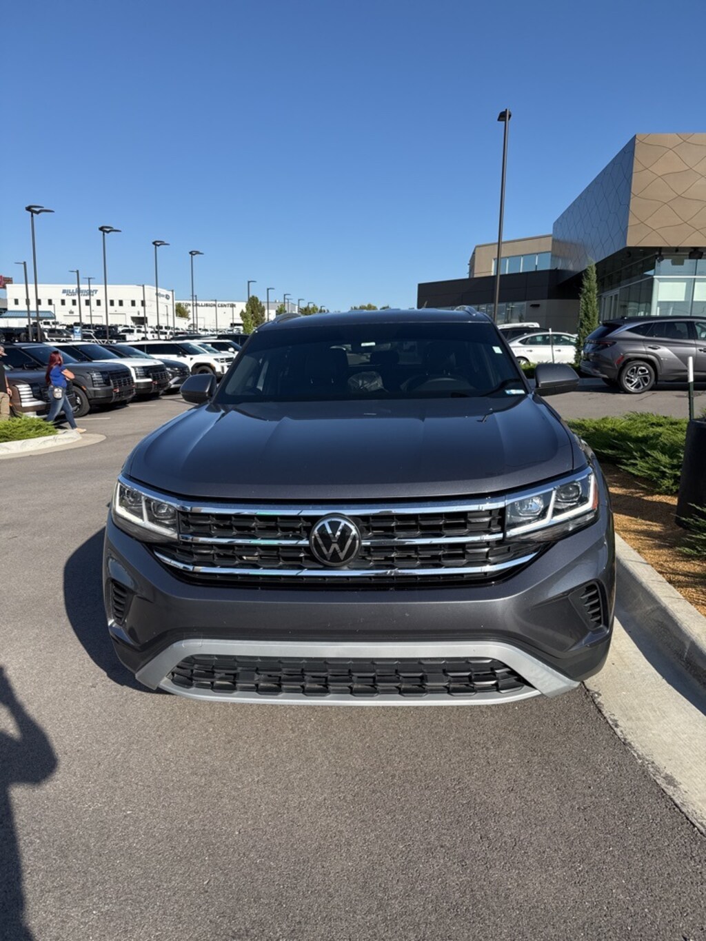 Used 2023 Volkswagen Atlas Cross Sport 2.0T SE SUV