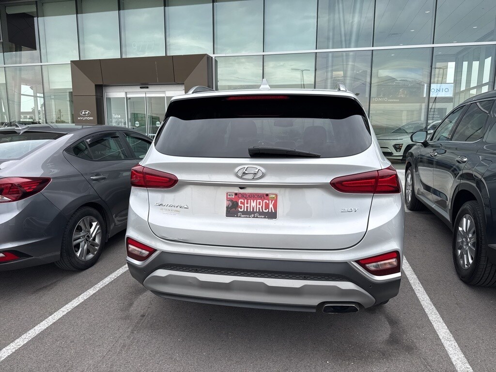 2019 Hyundai Santa Fe Ultimate photo 2