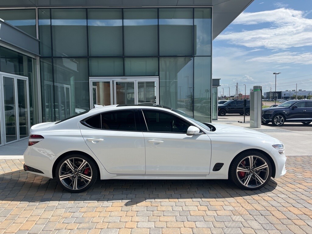 2025 Genesis G70 3.3T Sport Advanced photo 4