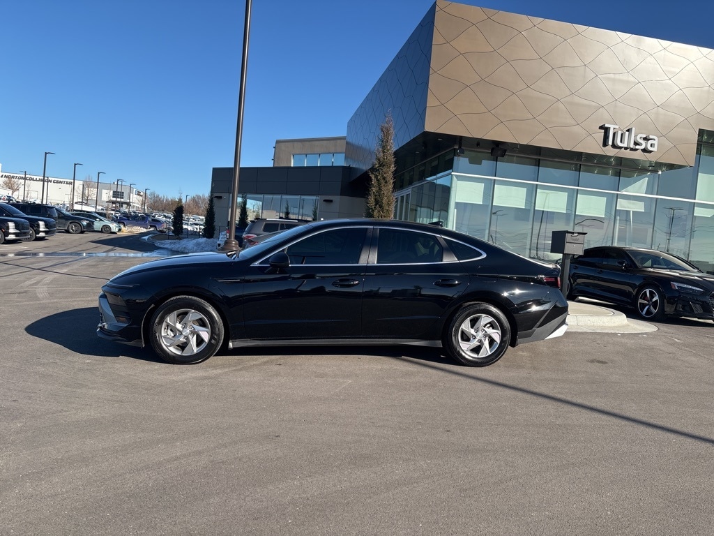 Certified 2025 Hyundai Sonata SE Sedan