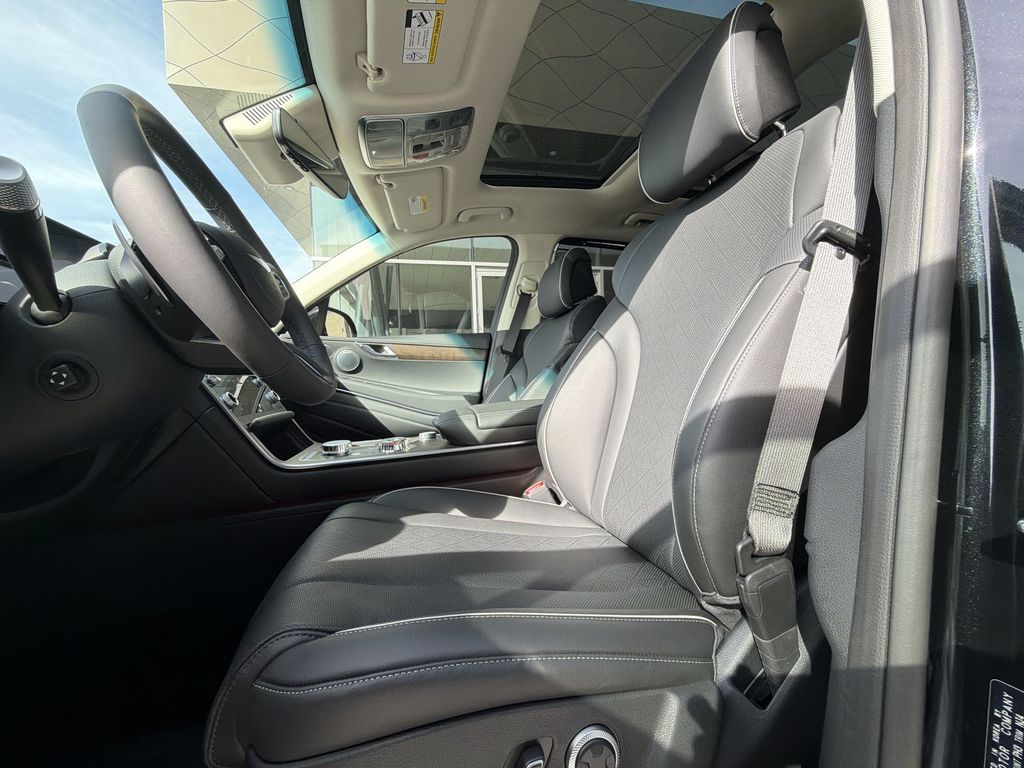 2026 GENESIS GV80 Advanced - Photo 13