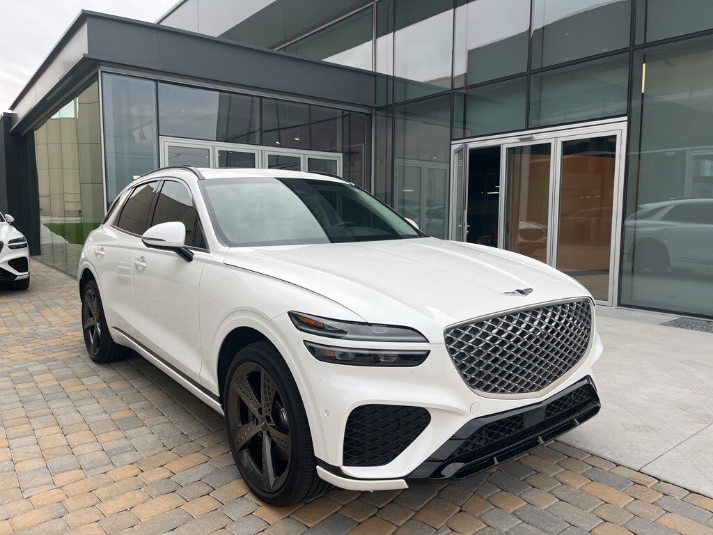 2025 Genesis GV70 3.5T Sport photo 3