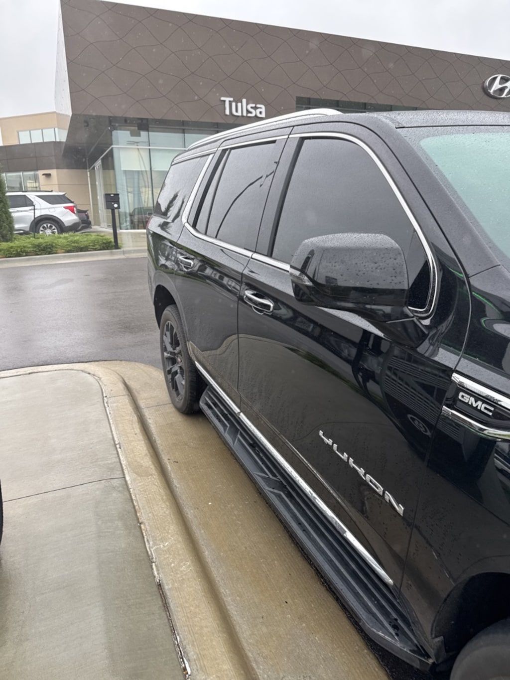 Used 2023 GMC Yukon SLT SUV