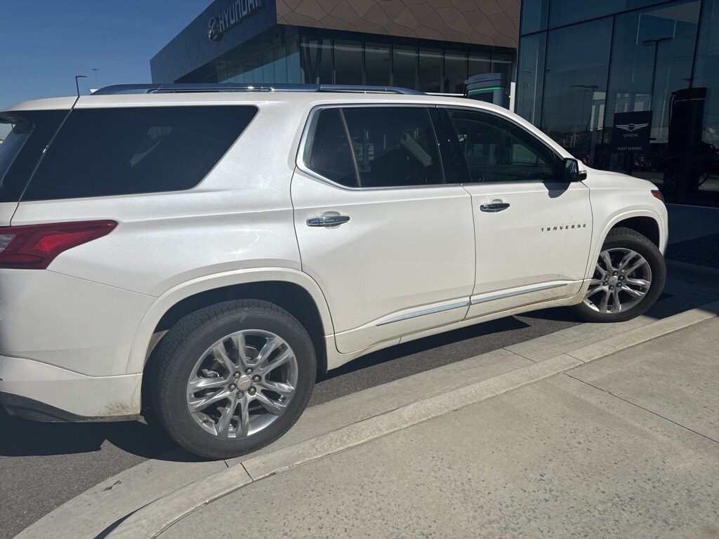 2020 Chevrolet Traverse High Country photo 4