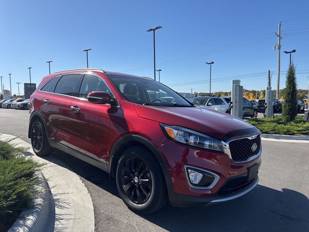 Used 2016 Kia Sorento EX SUV