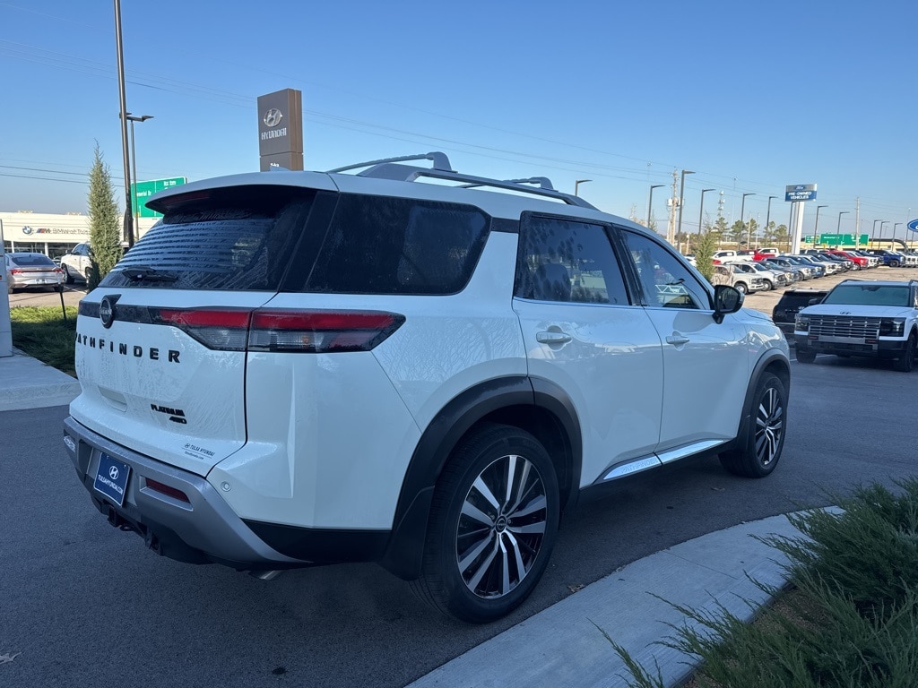 Used 2024 Nissan Pathfinder Platinum SUV