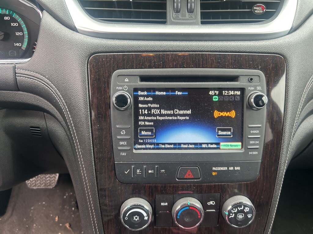 Used 2016 Chevrolet Traverse LT SUV