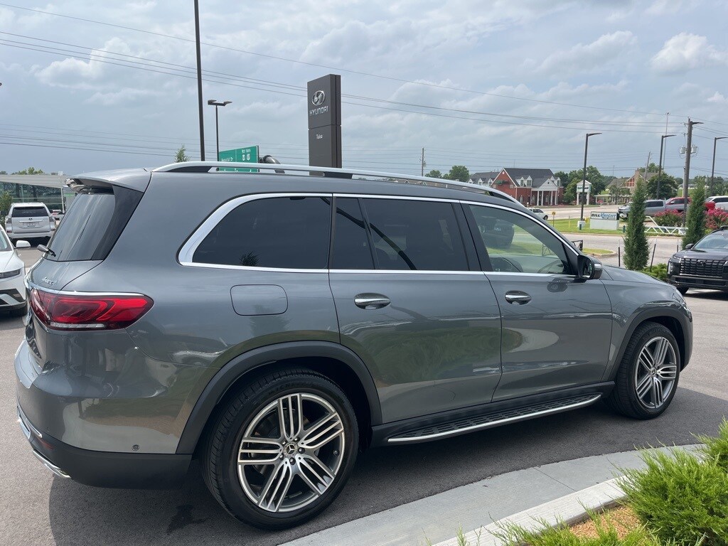 2023 Mercedes Benz GLS 450 4MATIC photo 4