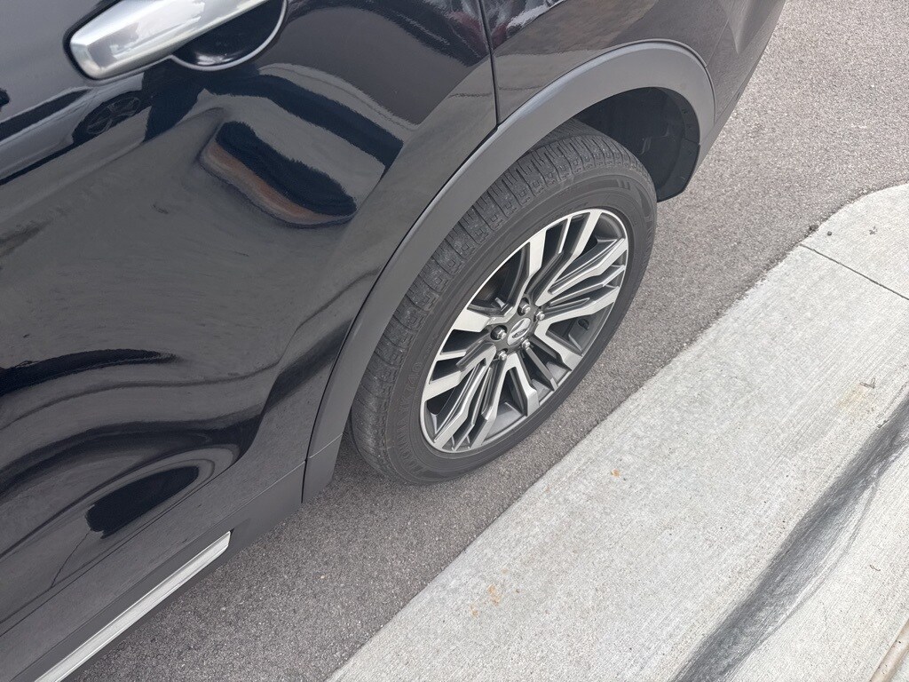 Used 2017 Ford Explorer Platinum SUV