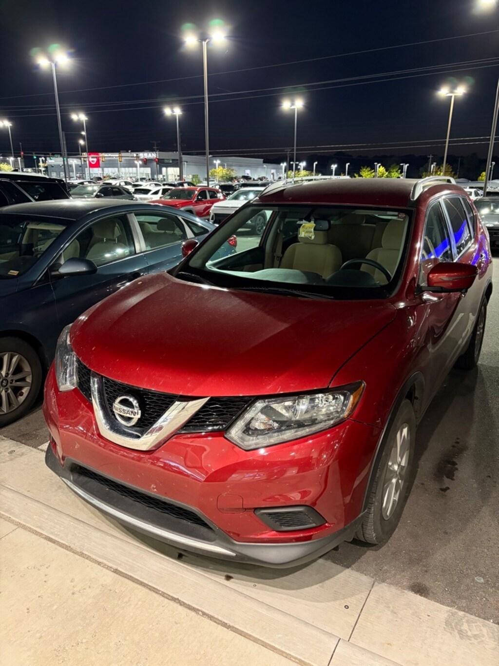 Used 2016 Nissan Rogue SV SUV