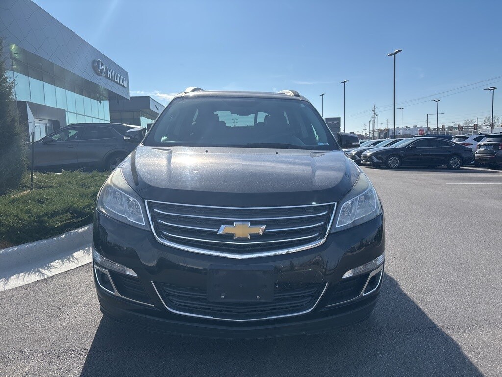 Used 2017 Chevrolet Traverse 2LT SUV