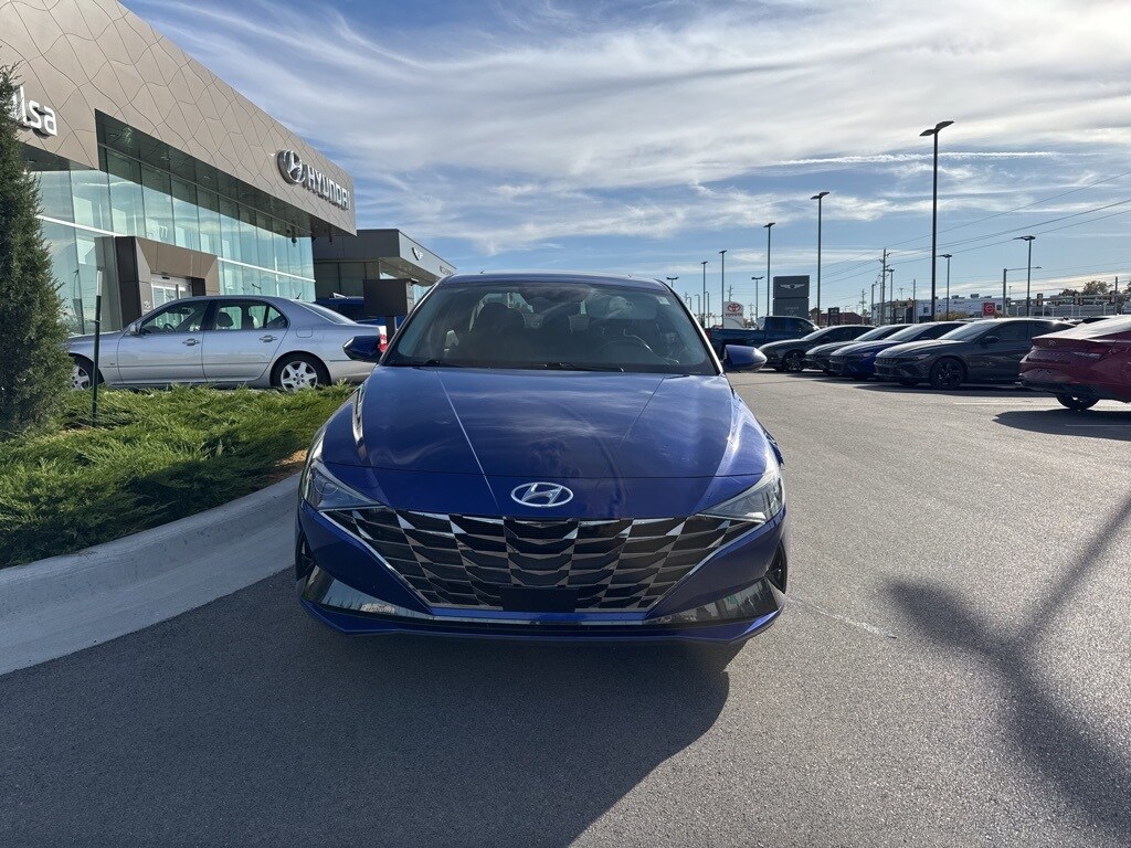 Used 2021 Hyundai Elantra SEL Sedan