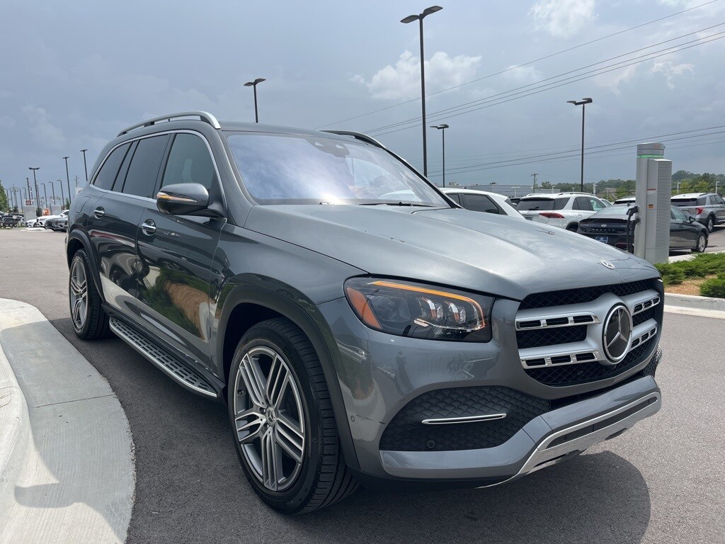 2023 Mercedes Benz GLS 450 4MATIC photo 3