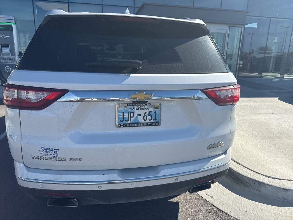 2020 Chevrolet Traverse High Country photo 3