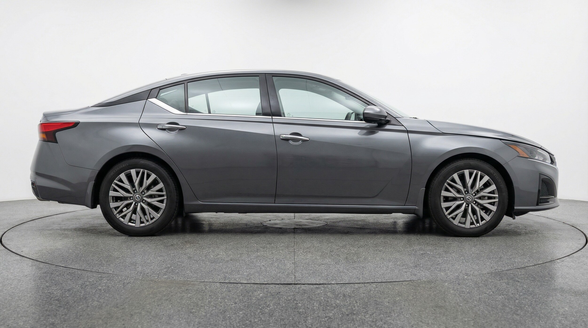 Thumbnail: 2025 Nissan Altima - 8