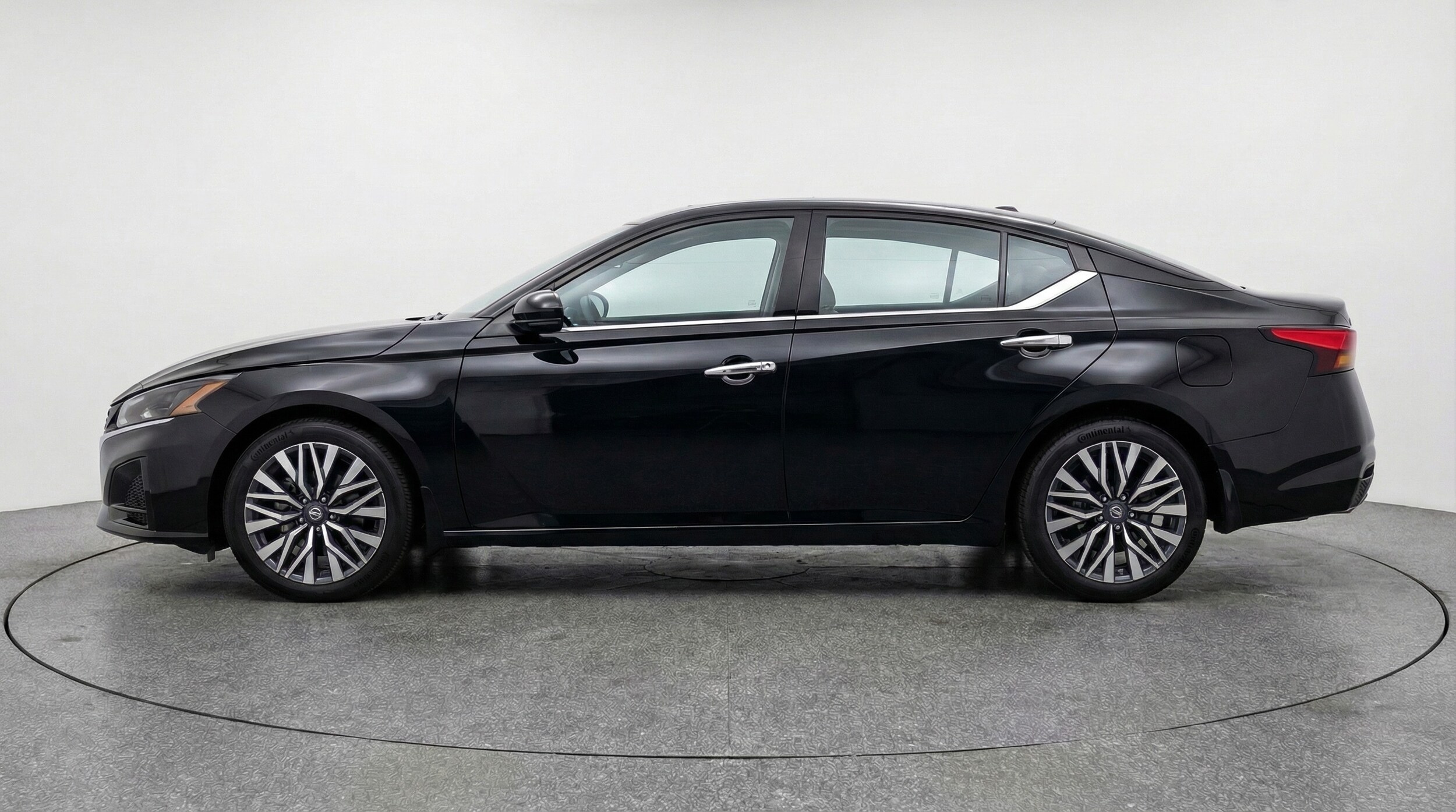 Thumbnail: 2025 Nissan Altima - 4
