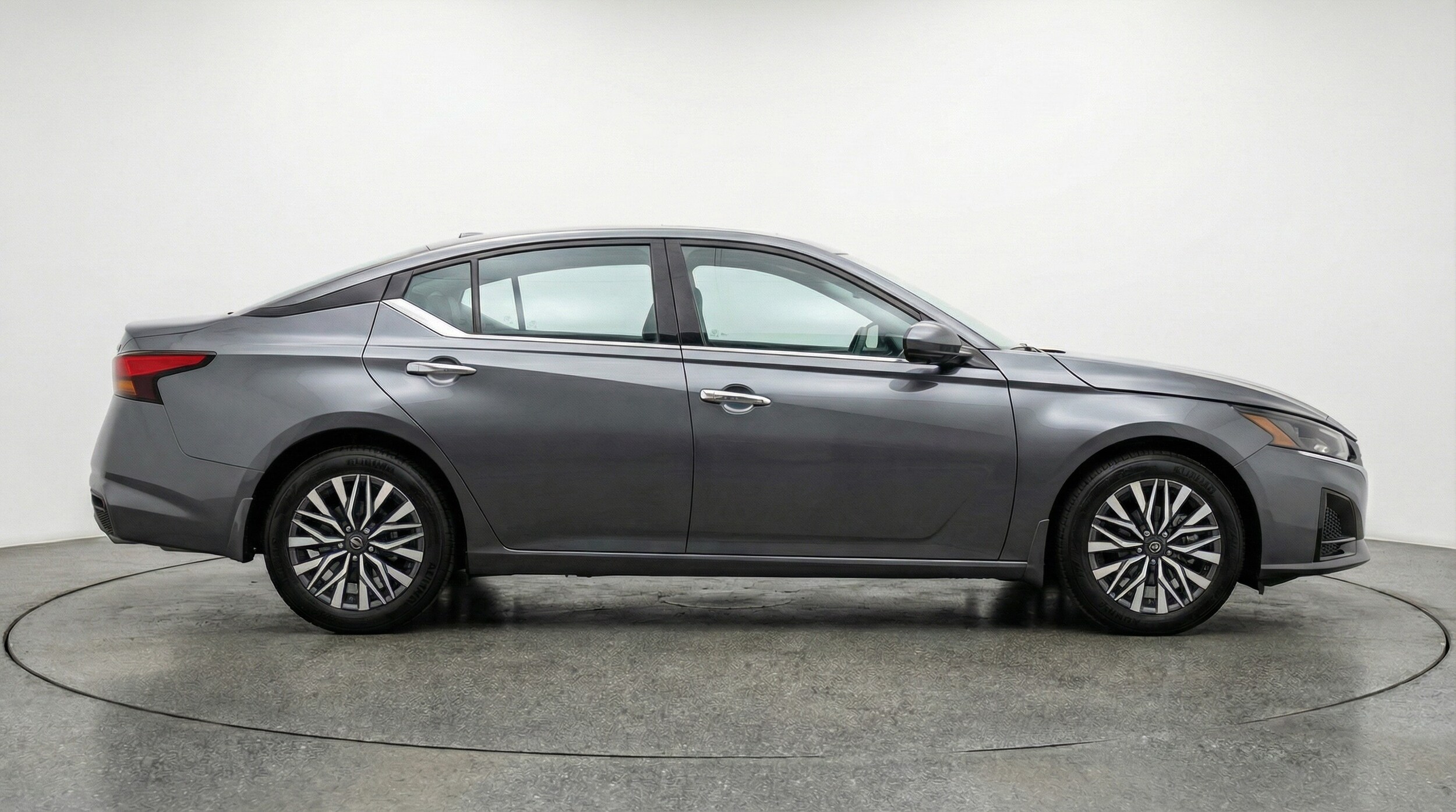 Thumbnail: 2025 Nissan Altima - 8