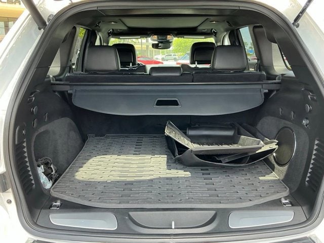 2020 Jeep Grand Cherokee Overland - Photo 18