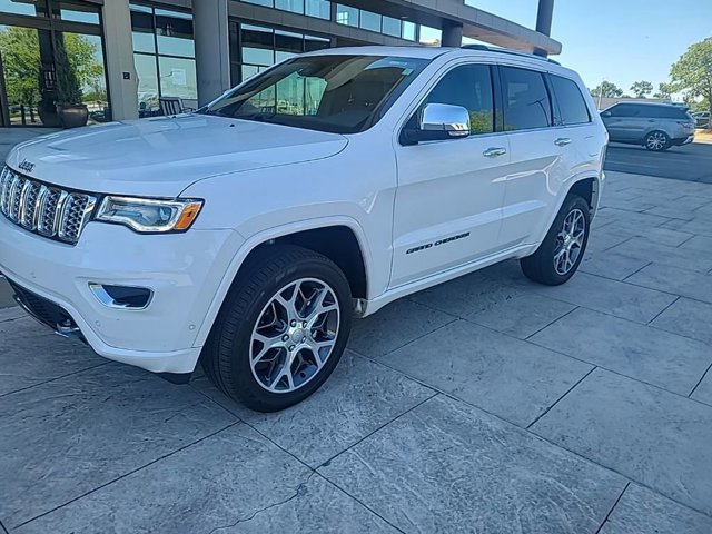 2020 Jeep Grand Cherokee Overland 4WD's photo
