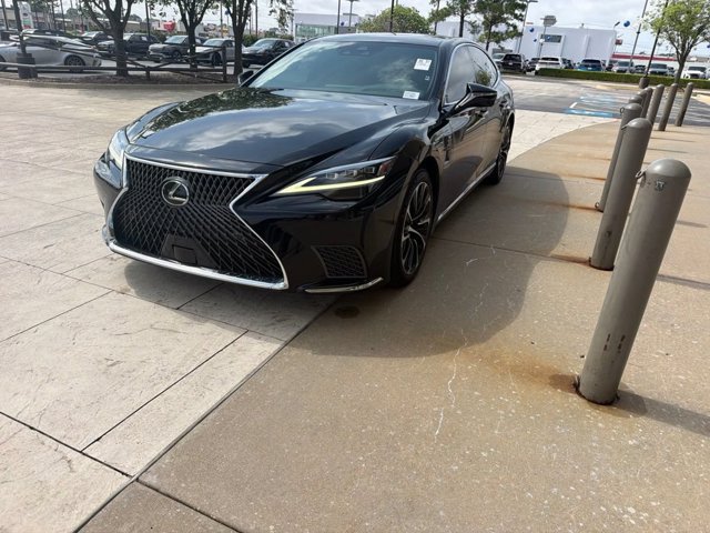 2023 Lexus LS 600h L 500h AWD's photo