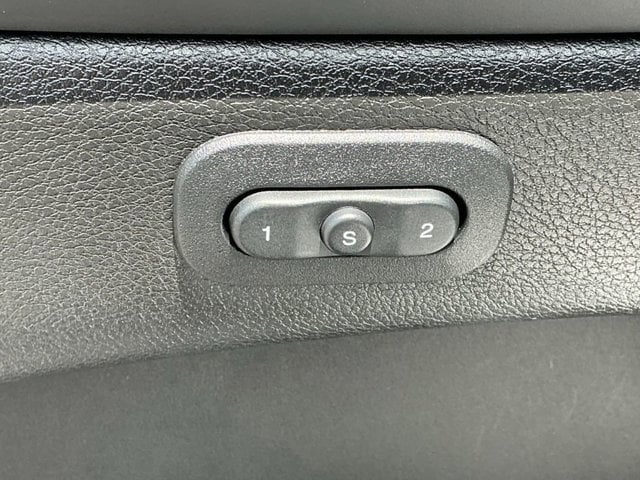 2020 Jeep Grand Cherokee Overland - Photo 13