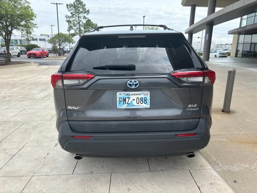 Used 2021 Toyota RAV4 Hybrid XLE