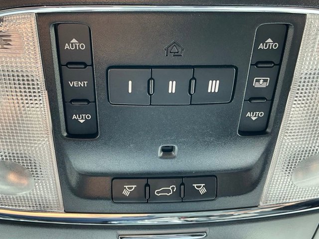2020 Jeep Grand Cherokee Overland - Photo 24