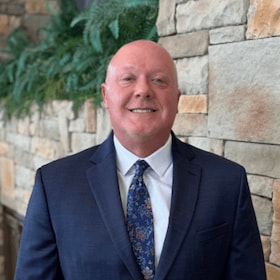 Staff member Stephen Hartgrave from ID_5ca0f6