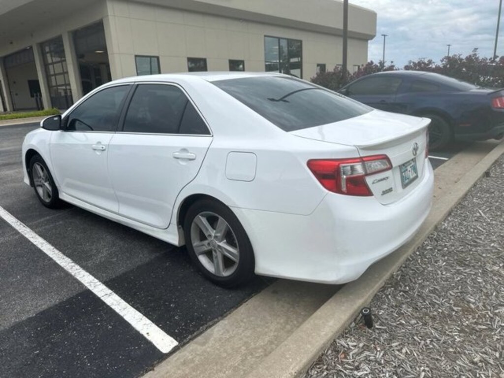 Used 2014 Toyota Camry SE